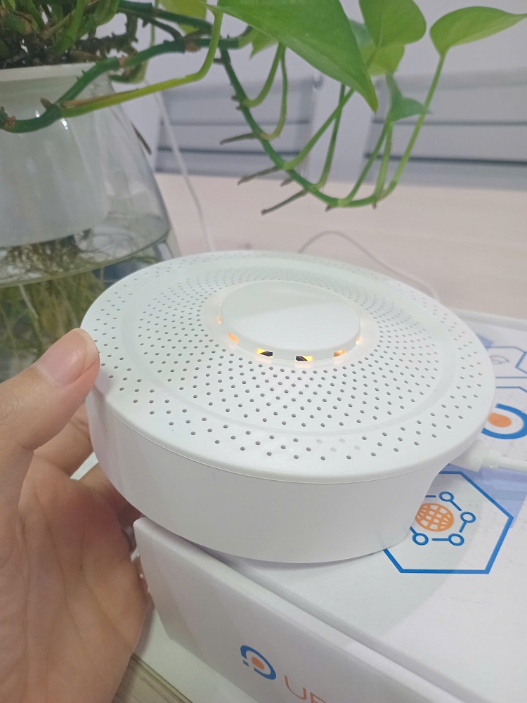 Máy đo chất lượng không khí AQS1 - Ubibot 
